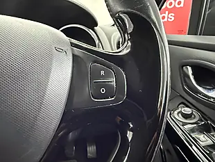 Used 2014 Renault Clio Dynamique Medianav Red - Interior and Exterior details 19