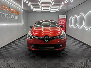Used 2014 Renault Clio Dynamique Medianav Red - Interior and Exterior details 3
