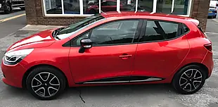 Used 2014 Renault Clio Dynamique Medianav Red - Interior and Exterior details 15