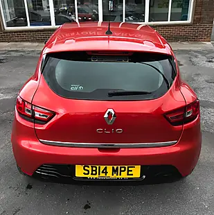 Used 2014 Renault Clio Dynamique Medianav Red - Interior and Exterior details 16