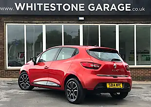 Used 2014 Renault Clio Dynamique Medianav Red - Interior and Exterior details 6