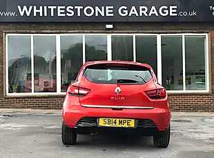 Used 2014 Renault Clio Dynamique Medianav Red - Interior and Exterior details 8
