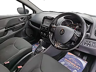 Used 2014 Renault Clio Dynamique Medianav Silver - Interior and Exterior details 12