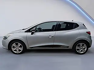 Used 2014 Renault Clio Dynamique Medianav Silver - Interior and Exterior details 16