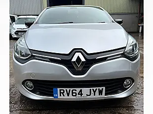 Used 2014 Renault Clio Dynamique Medianav Silver - Interior and Exterior details 11