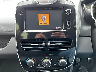Used 2014 Renault Clio Dynamique Medianav Silver - Interior and Exterior details 14