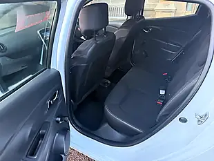 Used 2014 Renault Clio Dynamique Medianav White - Interior and Exterior details 12