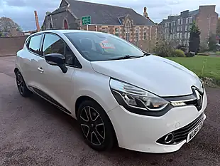 Used 2014 Renault Clio Dynamique Medianav White - Interior and Exterior details 5