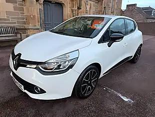 Used 2014 Renault Clio Dynamique Medianav White - Interior and Exterior details 8