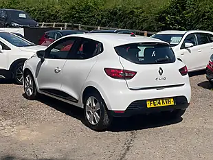 Used 2014 Renault Clio Dynamique Medianav White - Interior and Exterior details 6