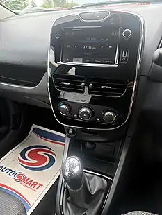 Used 2014 Renault Clio Dynamique Medianav White - Interior and Exterior details 10