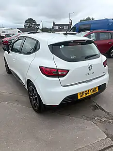 Used 2014 Renault Clio Dynamique Medianav White - Interior and Exterior details 3