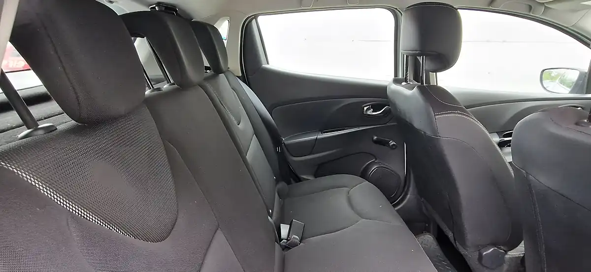 Used 2014 Renault Clio Dynamique Medianav White - Interior and Exterior details 14