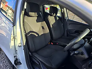 Used 2014 Renault Clio Dynamique Medianav White - Interior and Exterior details 12