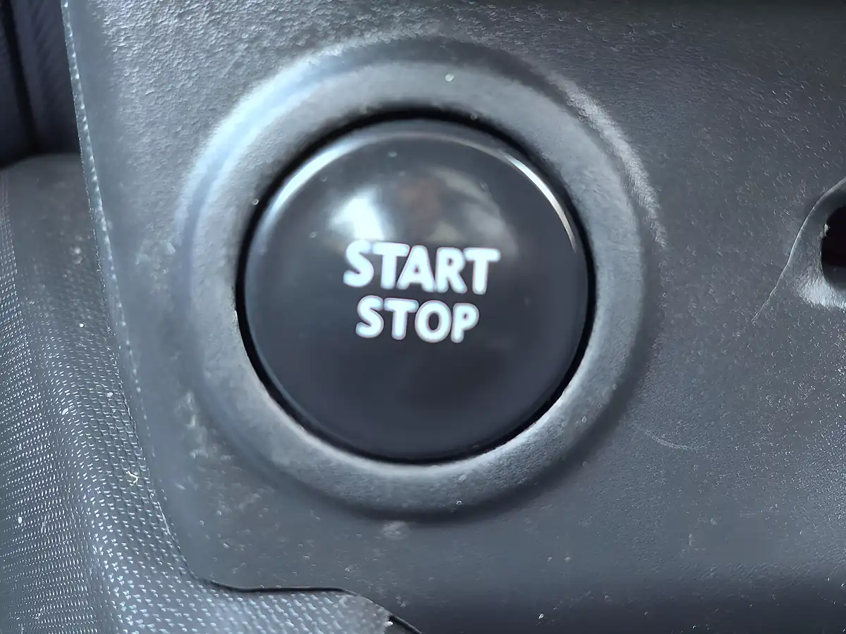 Used 2014 Renault Clio Dynamique Medianav White - Interior and Exterior details 14