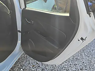 Used 2014 Renault Clio Dynamique Medianav White - Interior and Exterior details 15