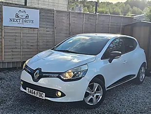 Used 2014 Renault Clio Dynamique Medianav White - Interior and Exterior details 6