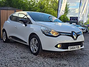 Used 2014 Renault Clio Dynamique Medianav White - Interior and Exterior details 8