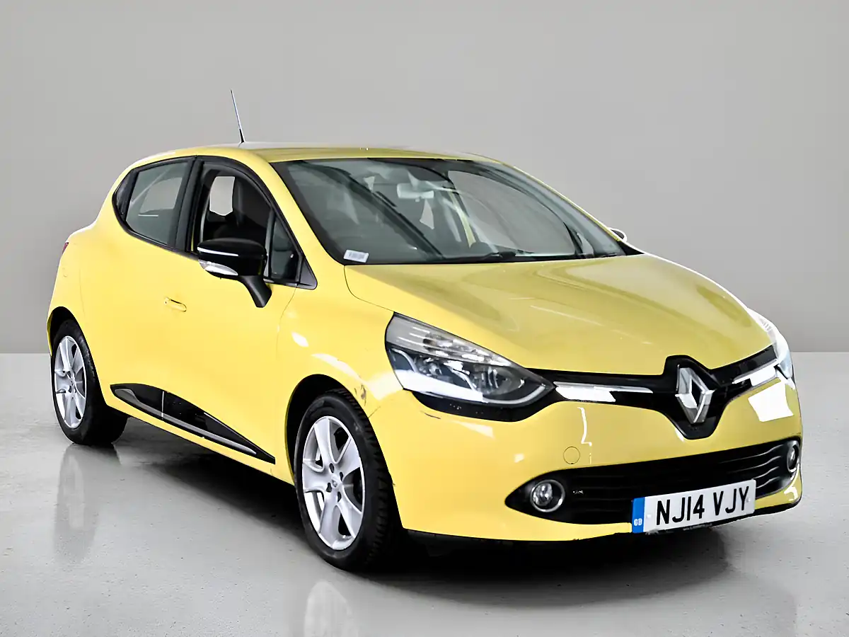 Used 2014 Renault Clio Dynamique Medianav Yellow - Front View