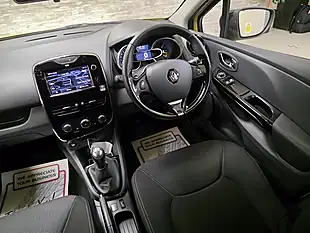 Used 2014 Renault Clio Dynamique Medianav Yellow - Interior and Exterior details 14
