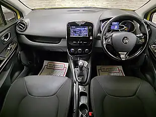 Used 2014 Renault Clio Dynamique Medianav Yellow - Interior and Exterior details 15