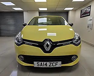 Used 2014 Renault Clio Dynamique Medianav Yellow - Interior and Exterior details 17