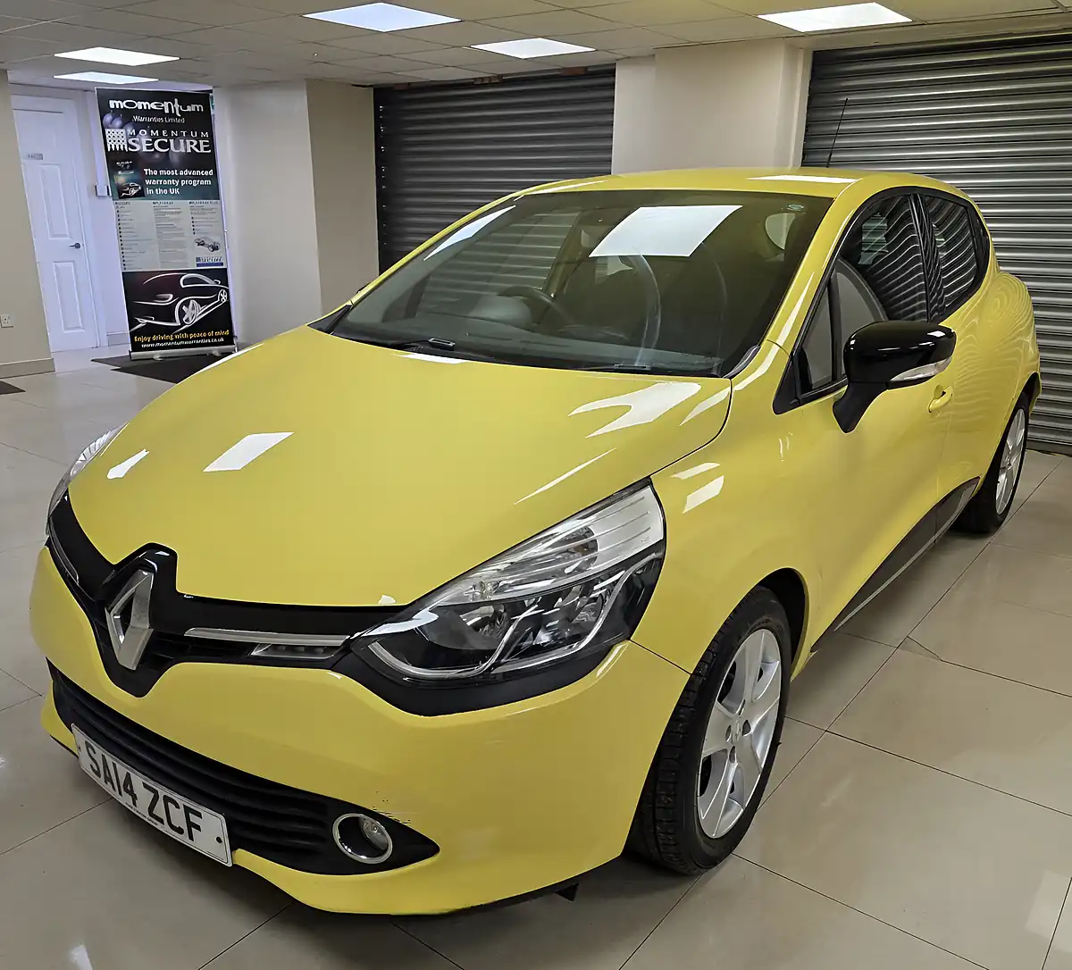 Used 2014 Renault Clio Dynamique Medianav Yellow - Interior and Exterior details 2