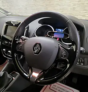 Used 2014 Renault Clio Dynamique Medianav Yellow - Interior and Exterior details 5