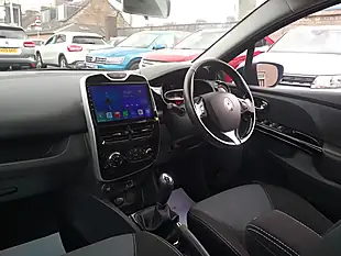 Used 2014 Renault Clio Dynamique S Medianav Black - Interior and Exterior details 16