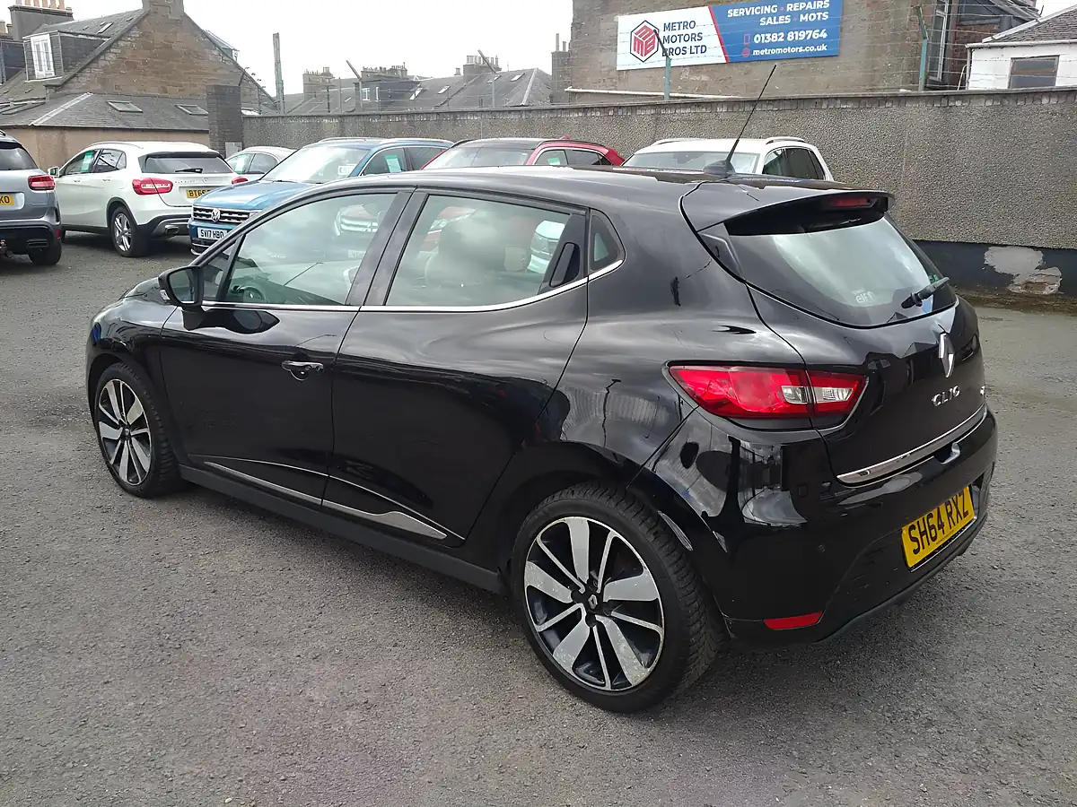 Used 2014 Renault Clio Dynamique S Medianav Black - Interior and Exterior details 3