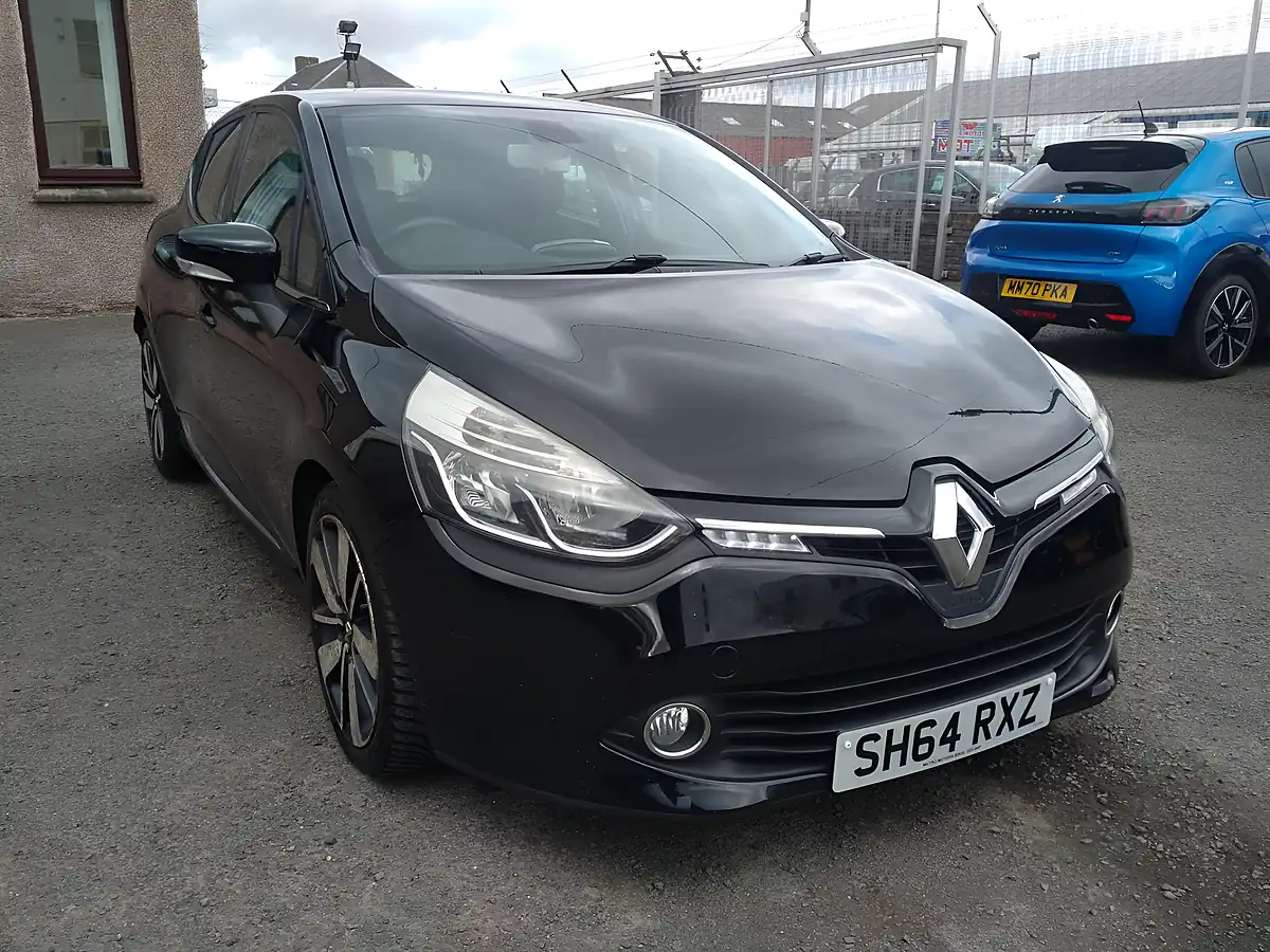Used 2014 Renault Clio Dynamique S Medianav Black - Interior and Exterior details 8