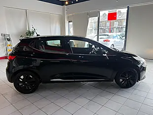 Used 2014 Renault Clio Dynamique S Medianav Black - Interior and Exterior details 11