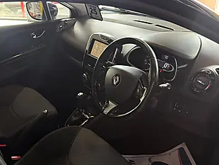 Used 2014 Renault Clio Dynamique S Medianav Black - Interior and Exterior details 14
