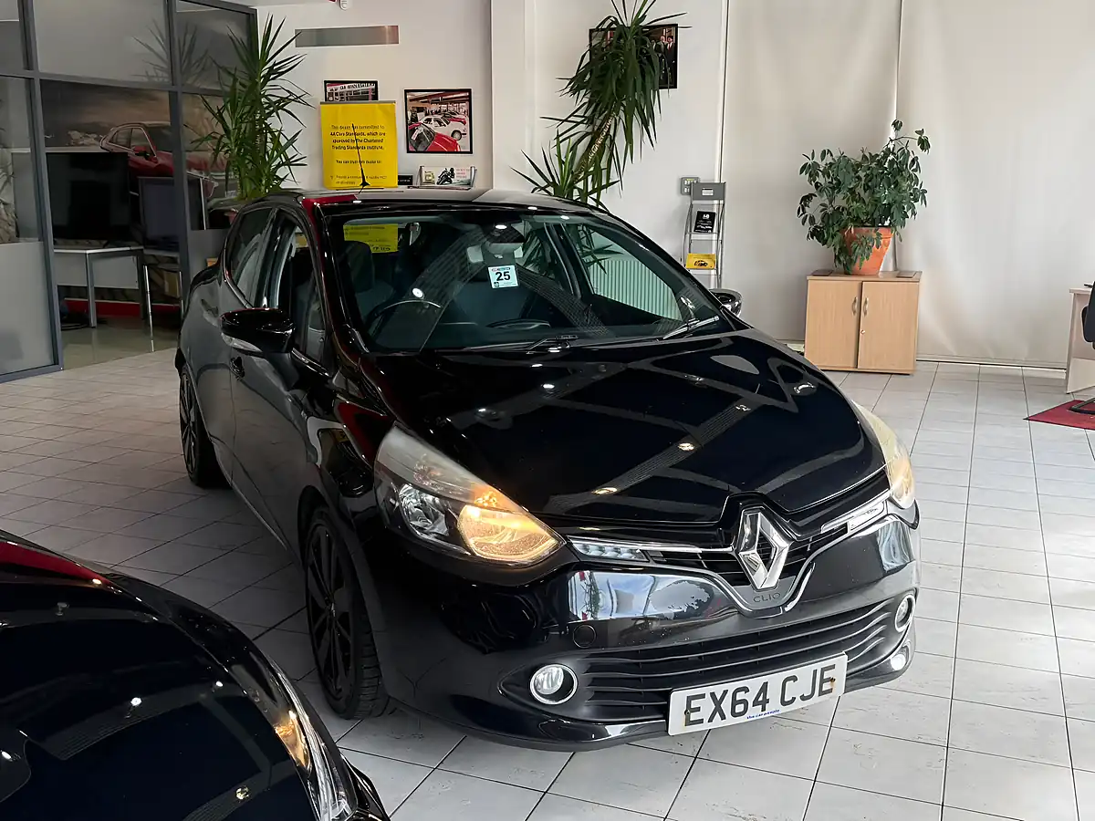 Used 2014 Renault Clio Dynamique S Medianav Black - Interior and Exterior details 2