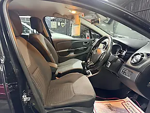 Used 2014 Renault Clio Dynamique S Medianav Black - Interior and Exterior details 18