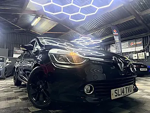 Used 2014 Renault Clio Dynamique S Medianav Black - Interior and Exterior details 2