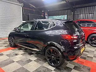 Used 2014 Renault Clio Dynamique S Medianav Black - Interior and Exterior details 5