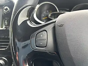 Used 2014 Renault Clio Dynamique S Medianav Blue - Interior and Exterior details 16