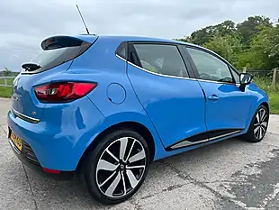 Used 2014 Renault Clio Dynamique S Medianav Blue - Interior and Exterior details 3