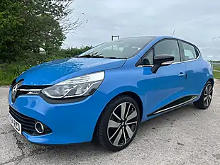 Used 2014 Renault Clio Dynamique S Medianav Blue - Interior and Exterior details 8