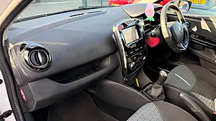Used 2014 Renault Clio Dynamique S Medianav Glacier White - Interior and Exterior details 11