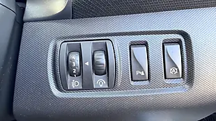 Used 2014 Renault Clio Dynamique S Medianav Glacier White - Interior and Exterior details 15