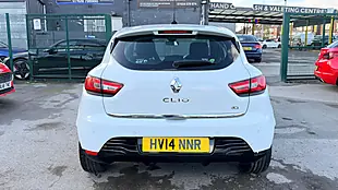 Used 2014 Renault Clio Dynamique S Medianav Glacier White - Interior and Exterior details 4