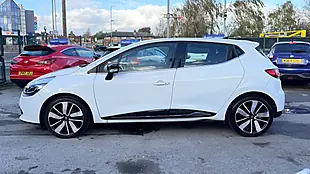 Used 2014 Renault Clio Dynamique S Medianav Glacier White - Interior and Exterior details 6