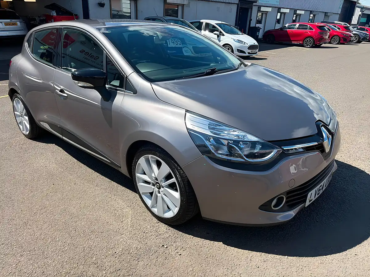 Used 2014 Renault Clio Dynamique S Medianav Grey - Interior and Exterior details 2