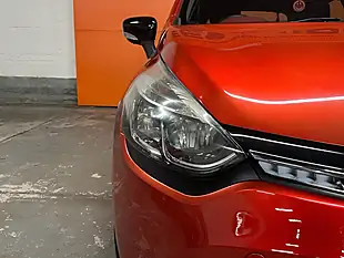 Used 2014 Renault Clio Dynamique S Medianav Red - Interior and Exterior details 17