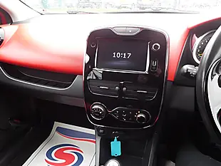 Used 2014 Renault Clio Dynamique S Medianav Red - Interior and Exterior details 19