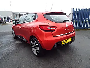 Used 2014 Renault Clio Dynamique S Medianav Red - Interior and Exterior details 5