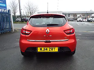 Used 2014 Renault Clio Dynamique S Medianav Red - Interior and Exterior details 6