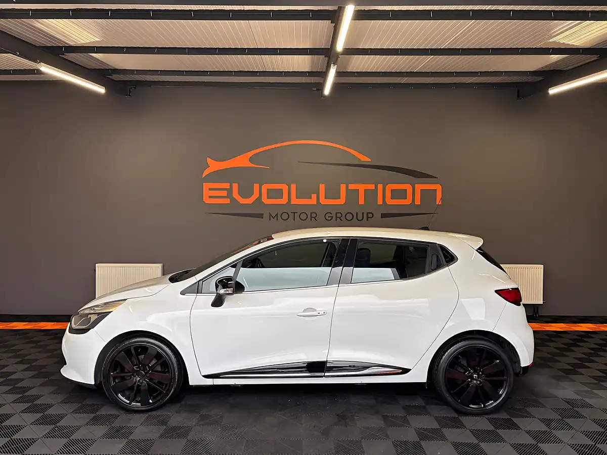 Used 2014 Renault Clio Dynamique S Medianav White - Interior and Exterior details 2